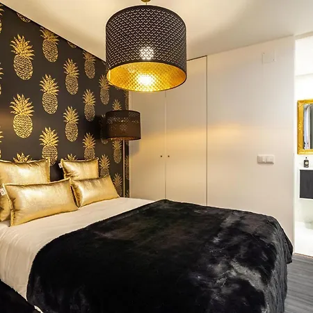 Akicity Alfama Ruby Apartament